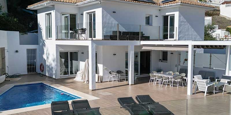 Villa for sale in Rivera del Sol